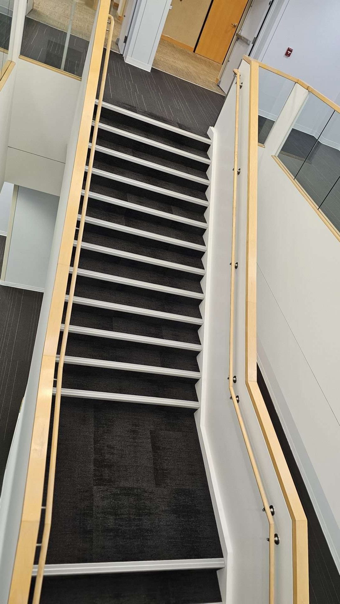 Küberit stair nosing profile, installation detail