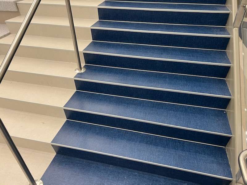 Küberit stair nosing at Glacier Hills Elementary School