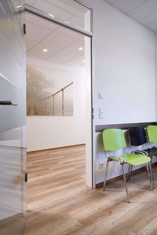 Küberit movement joint profile in a corridor of the Wiehl medical centre