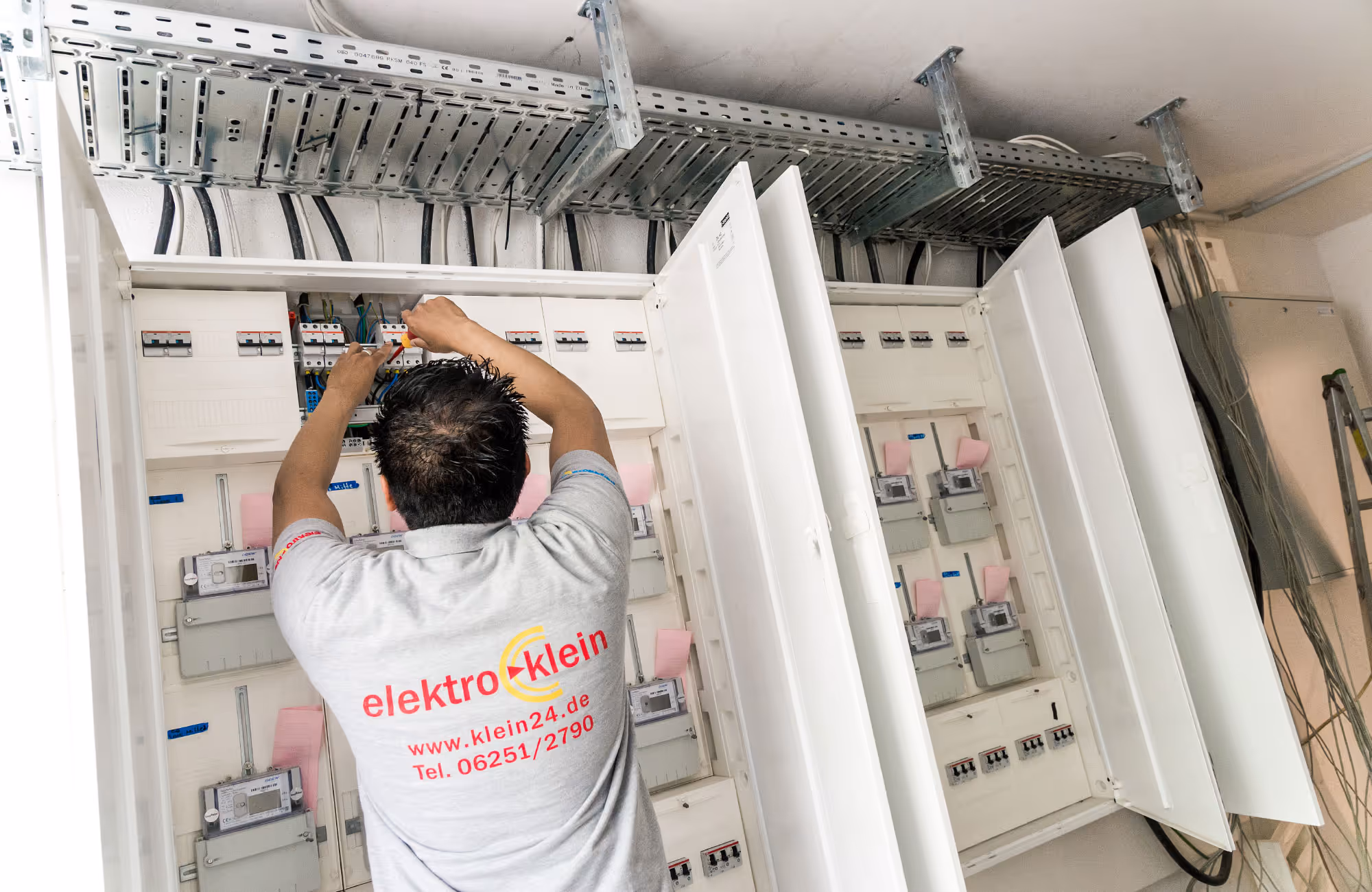 Elektrotechnik & Gebäudeinstallation