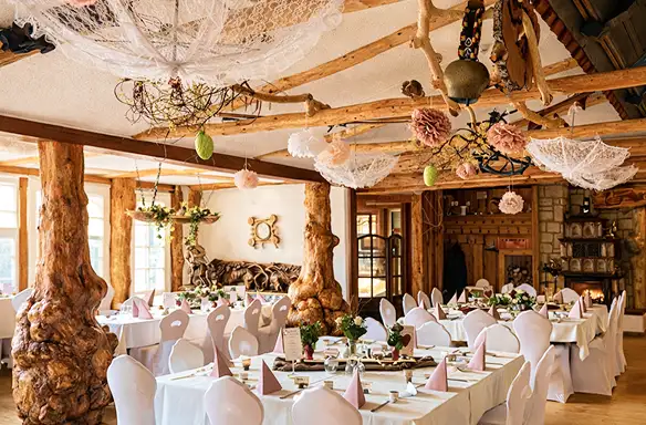 Großes Schlafzimmer 1 mit einem weichen, gemütlichen Bett für guten Schlaf. Villa Brema