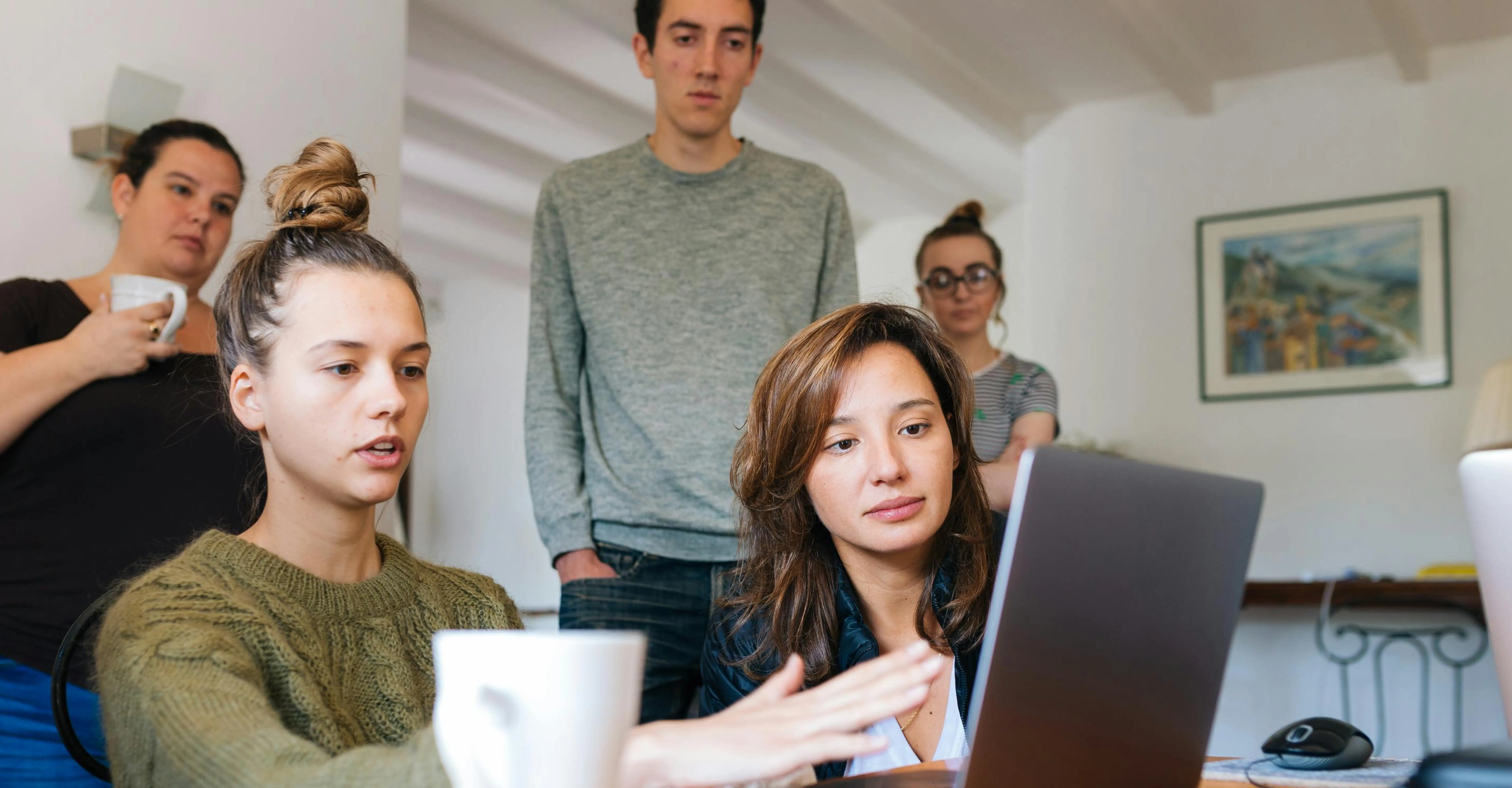 Adroven-home-two-image-sider