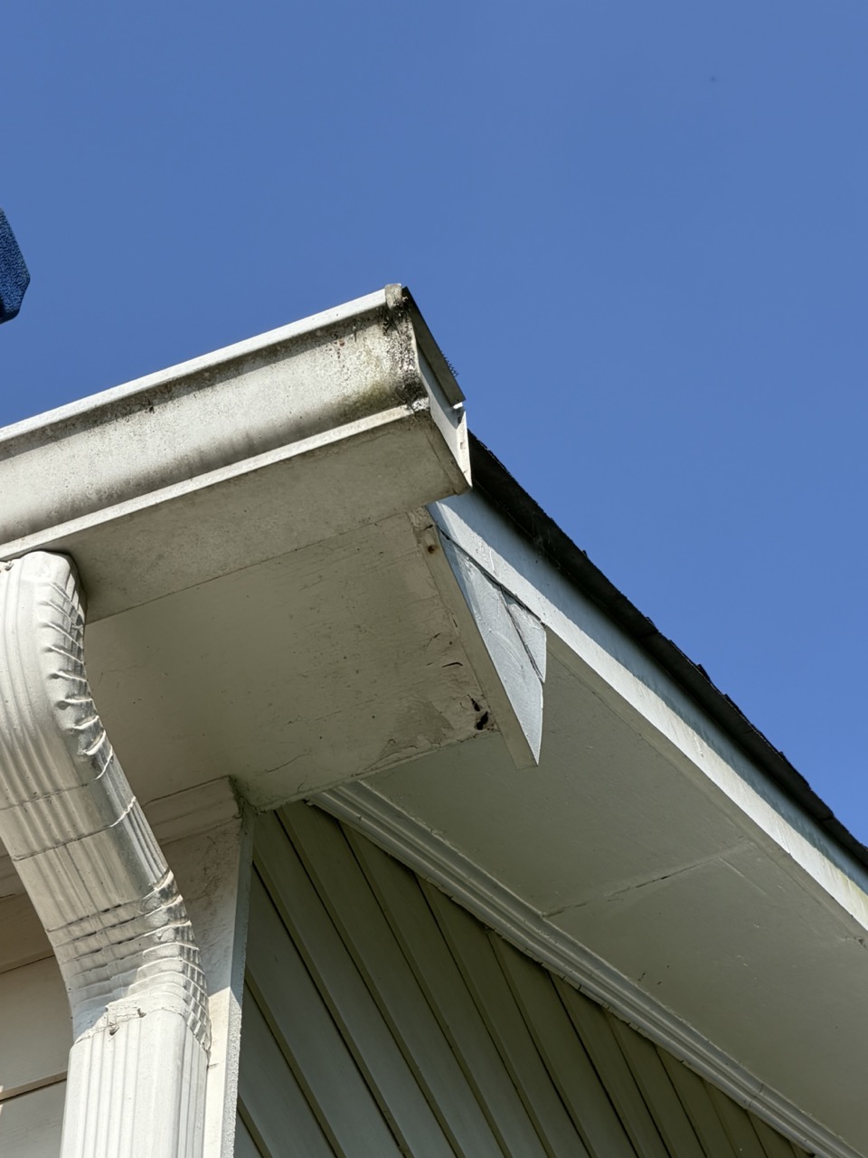 Early damage under the front-right soffit