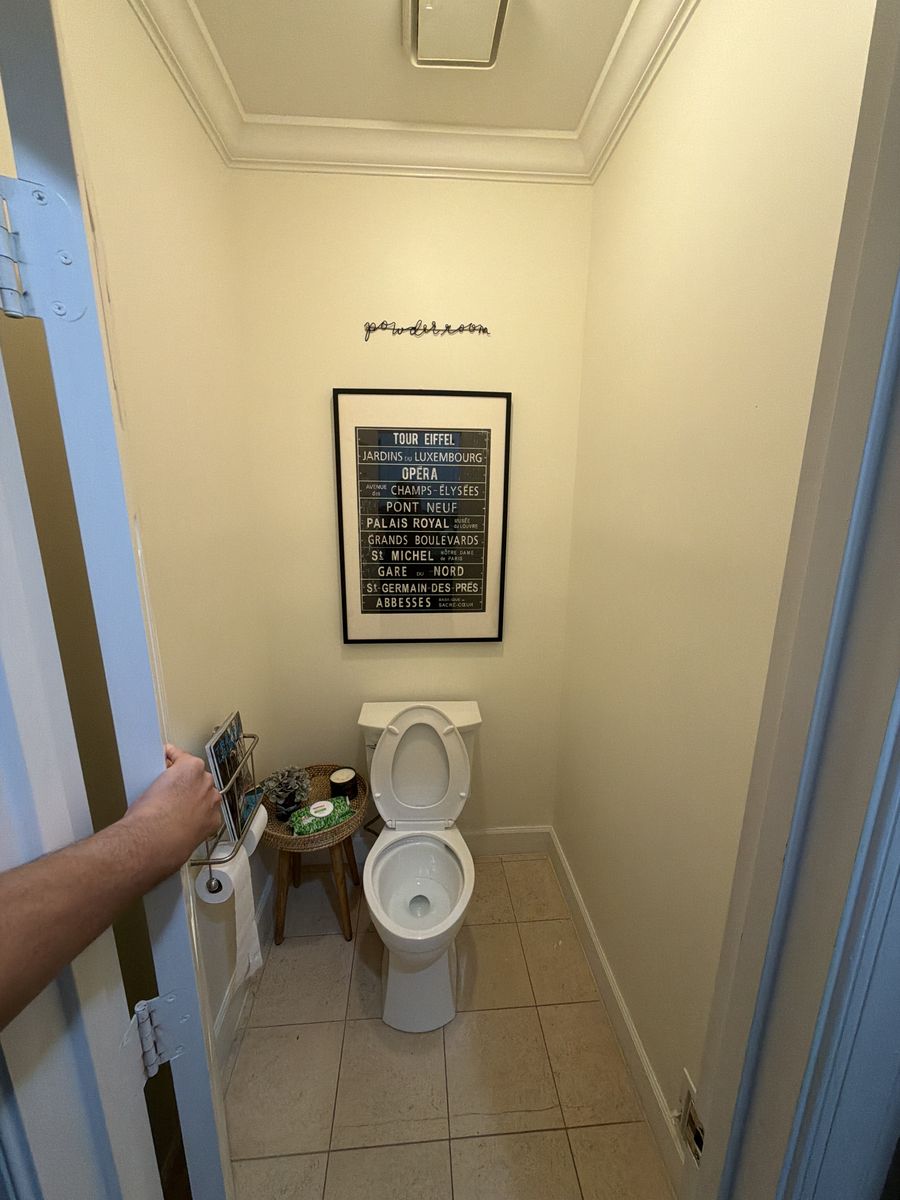Powder bath walls