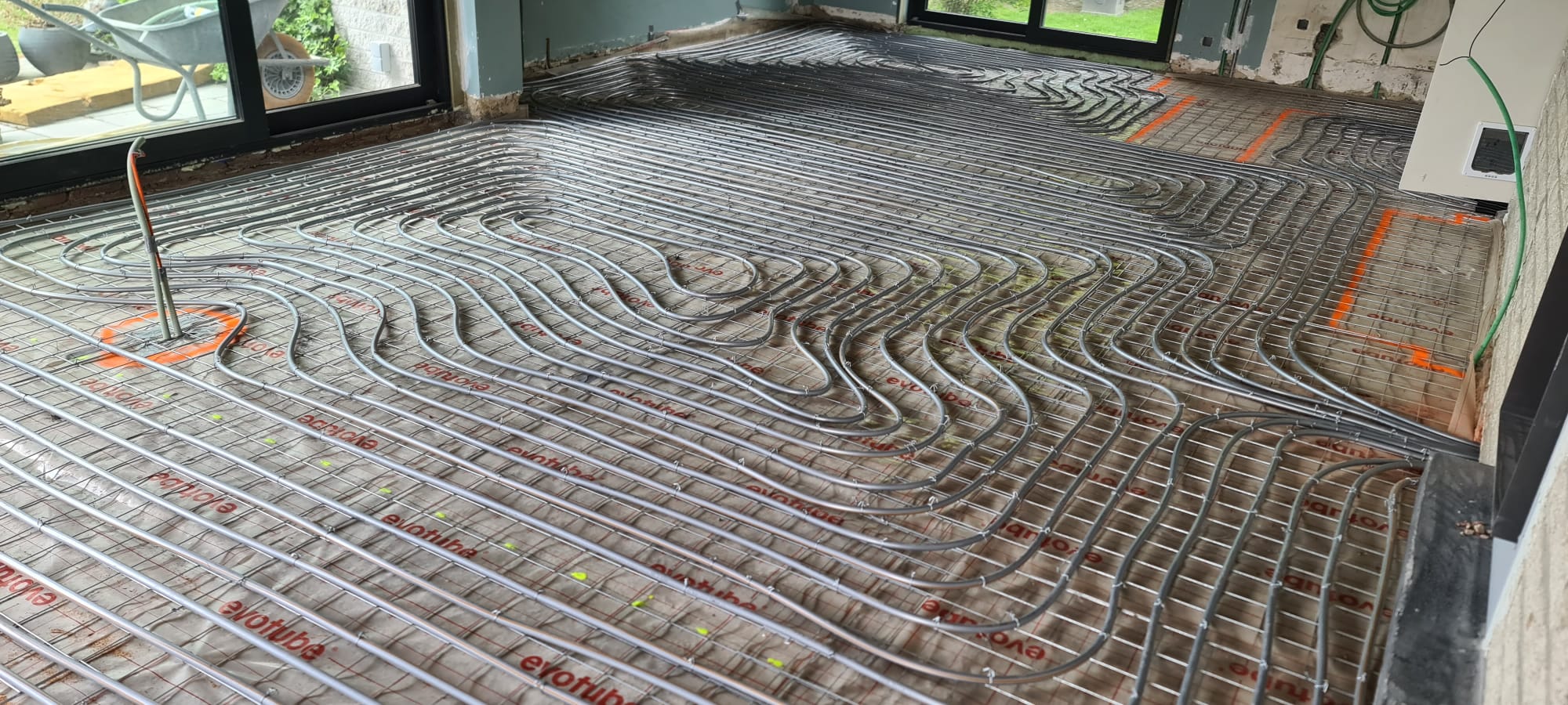 Vloerverwarming of verwarmingsinstallatie door Sanyvan