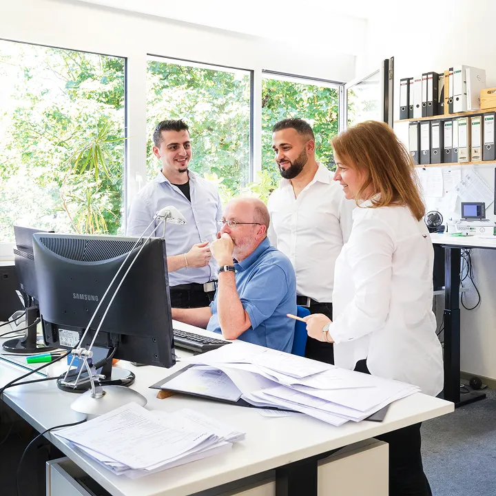Besprechung im Büro bei IBF Tragwerk