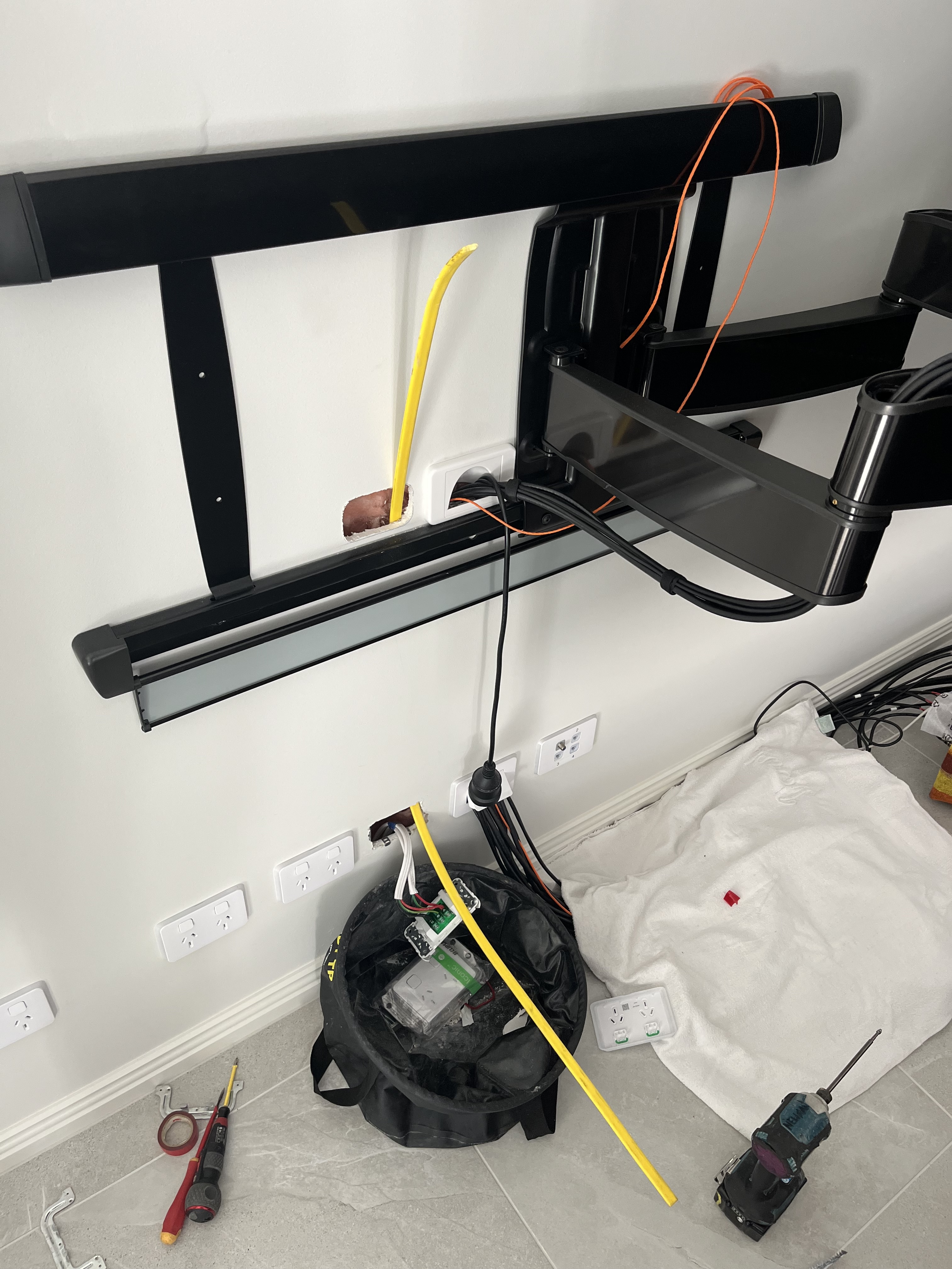 LUCID Electrical