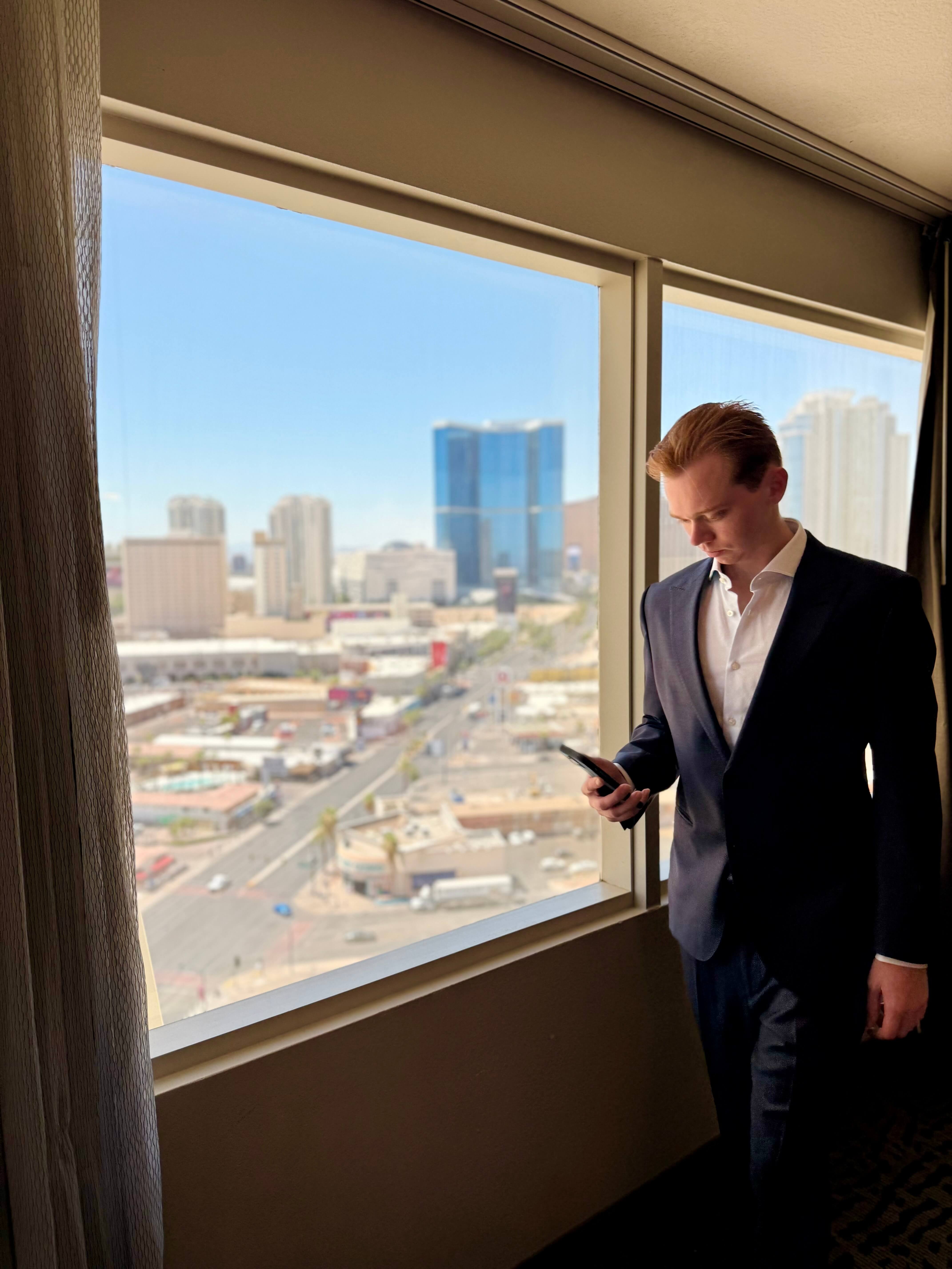 [team] image of team member (for a bookstore)