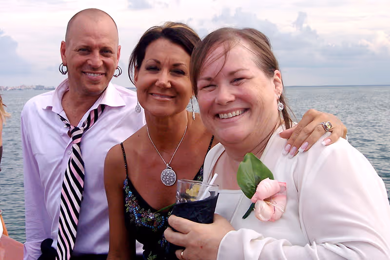 Images in loving memory of Tom Holcomb