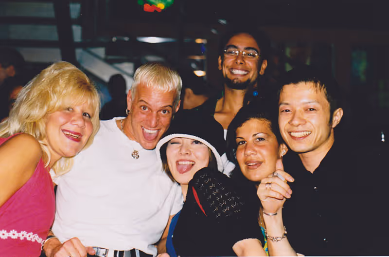 Images in loving memory of Tom Holcomb