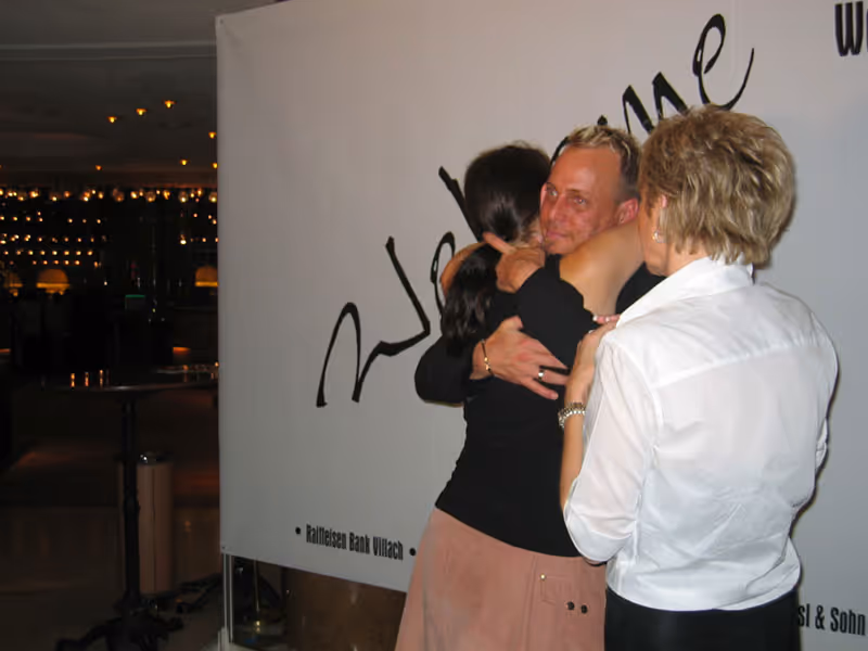 Images in loving memory of Tom Holcomb