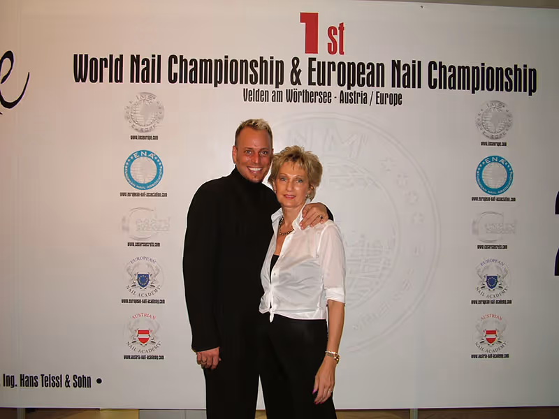 Images in loving memory of Tom Holcomb