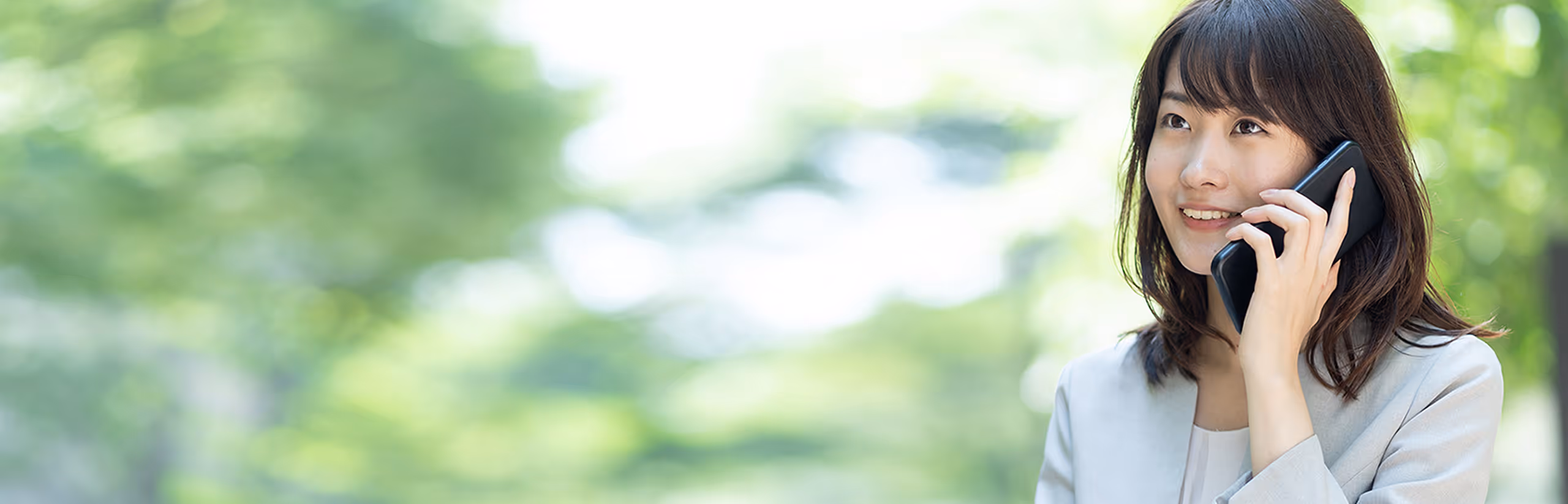 お問い合わせ — 電話対応するモルビドスタッフ