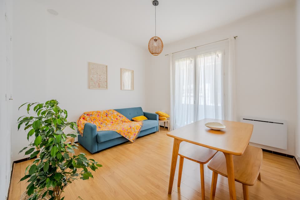 2 chambres rue Lamalgue - proche plage