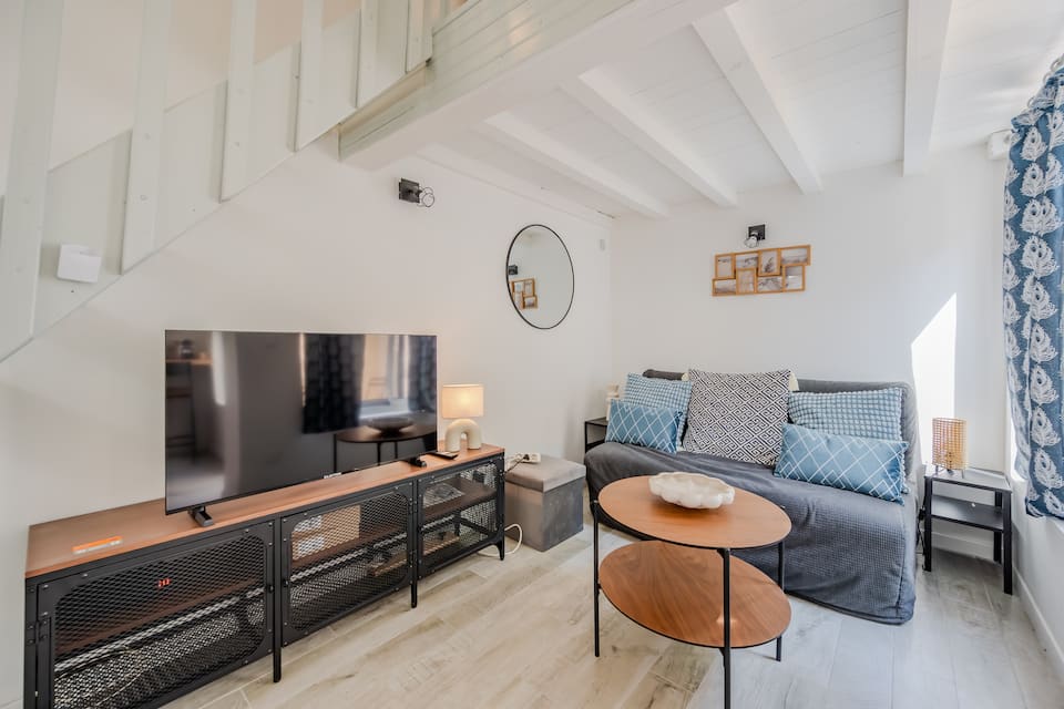Studio climatisé mezzanine proche plage