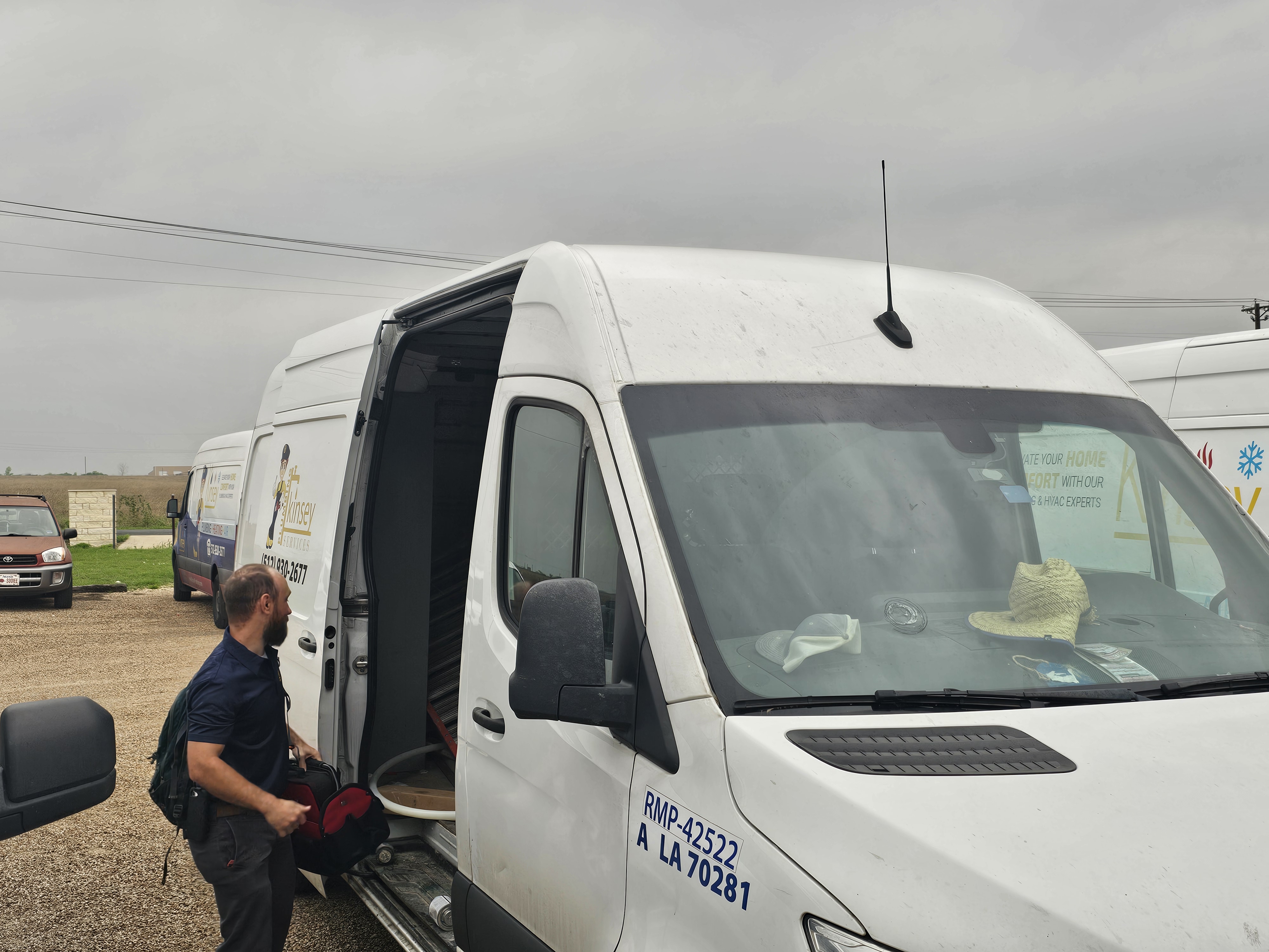 Sewer repair specialist from Kinsey Plumbing in Georgetown, TX