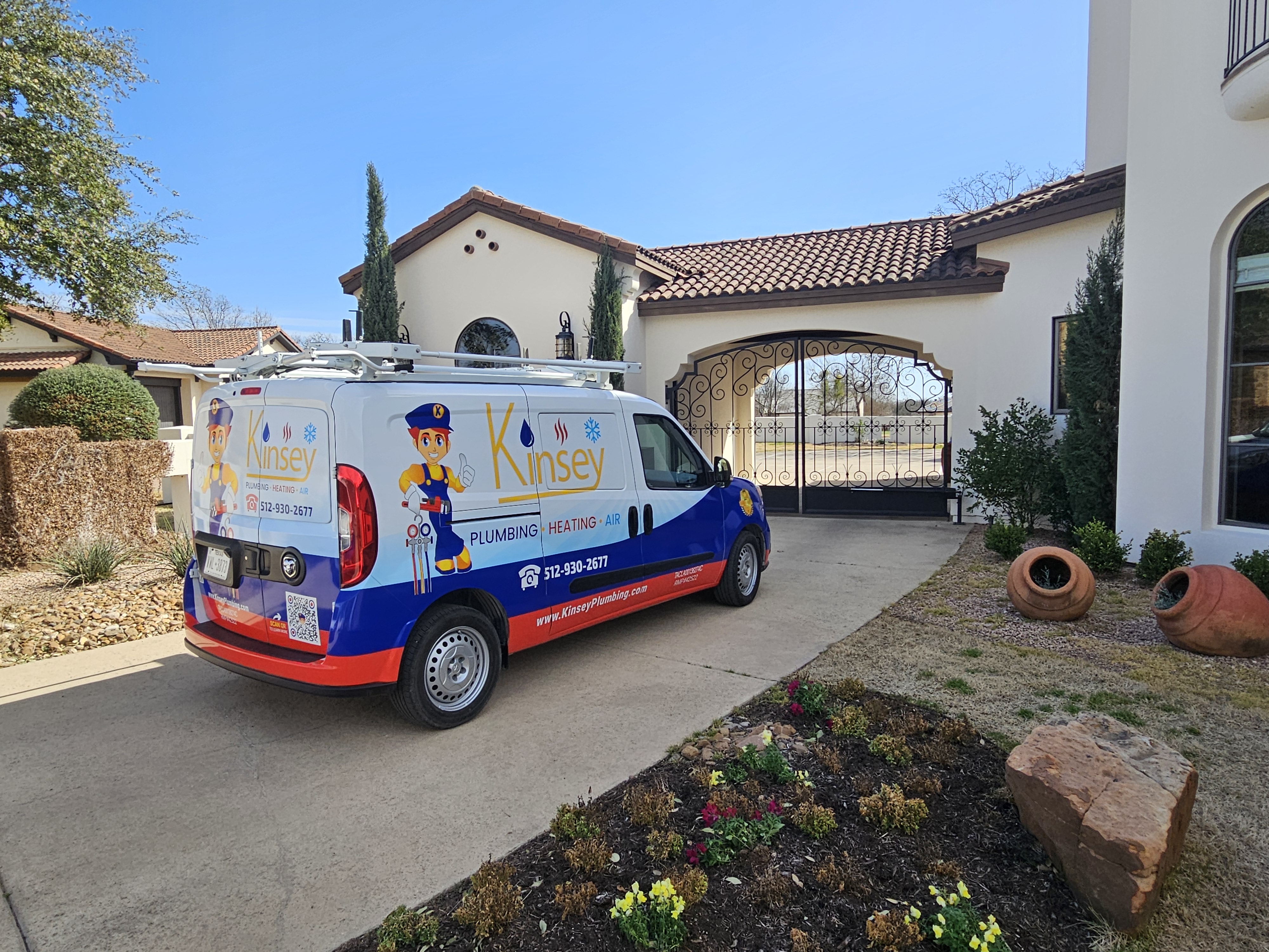 Kinsey technician on a water heater repair job in Georgetown, TX