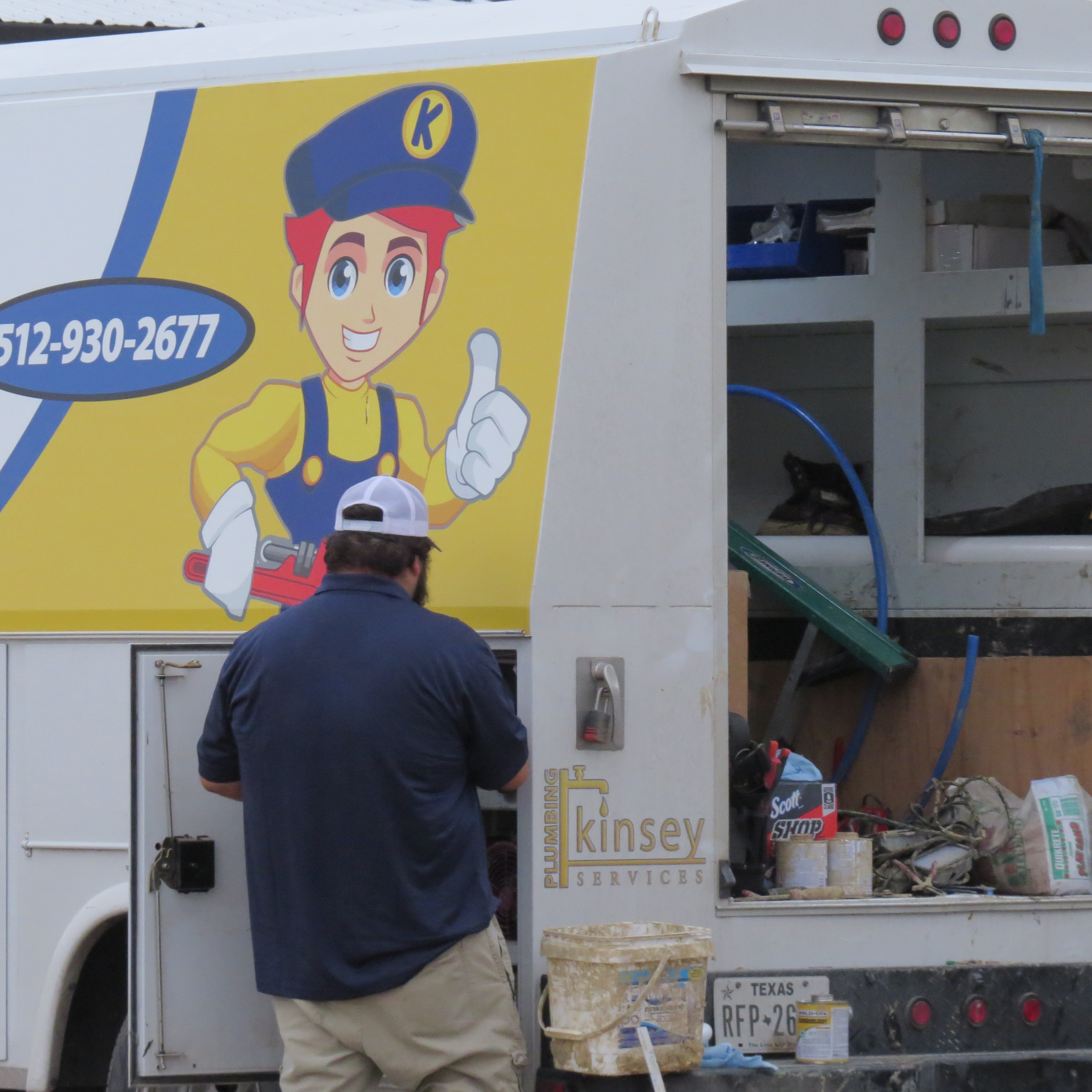 On-site toilet replacement work in Austin, TX by Kinsey