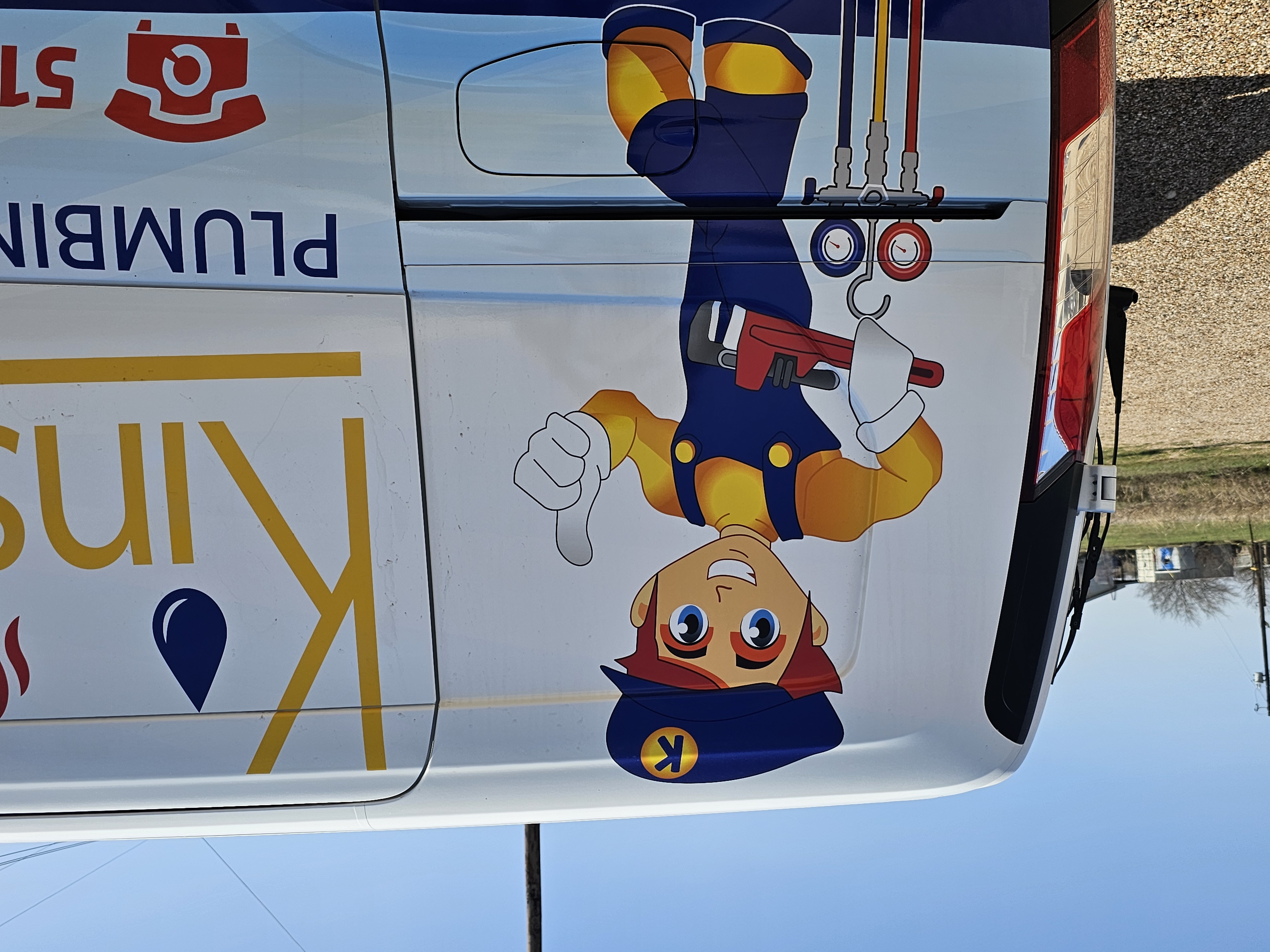 Kinsey technician on a uv light install job in Leander, TX