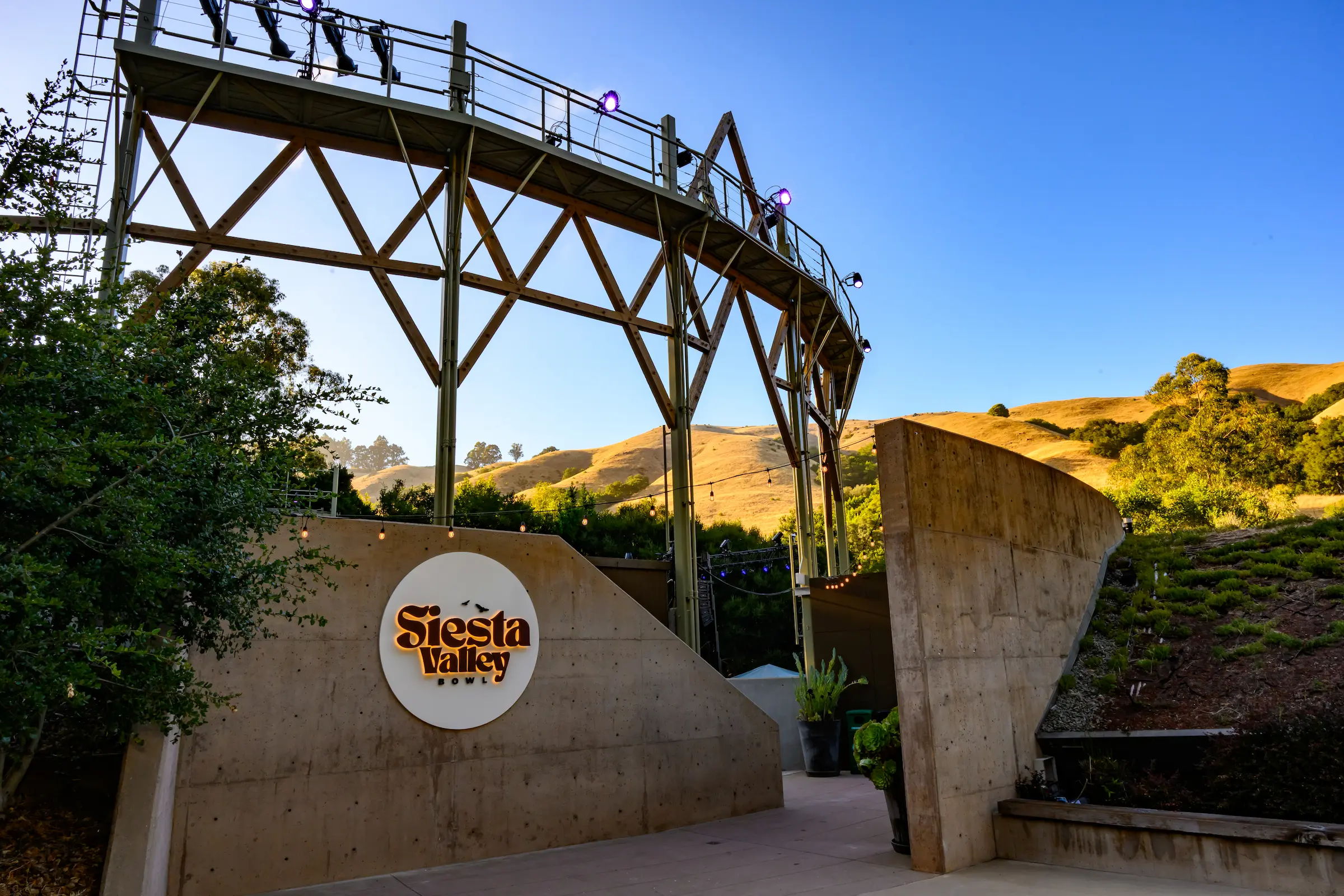 Siesta Valley Bowl venue