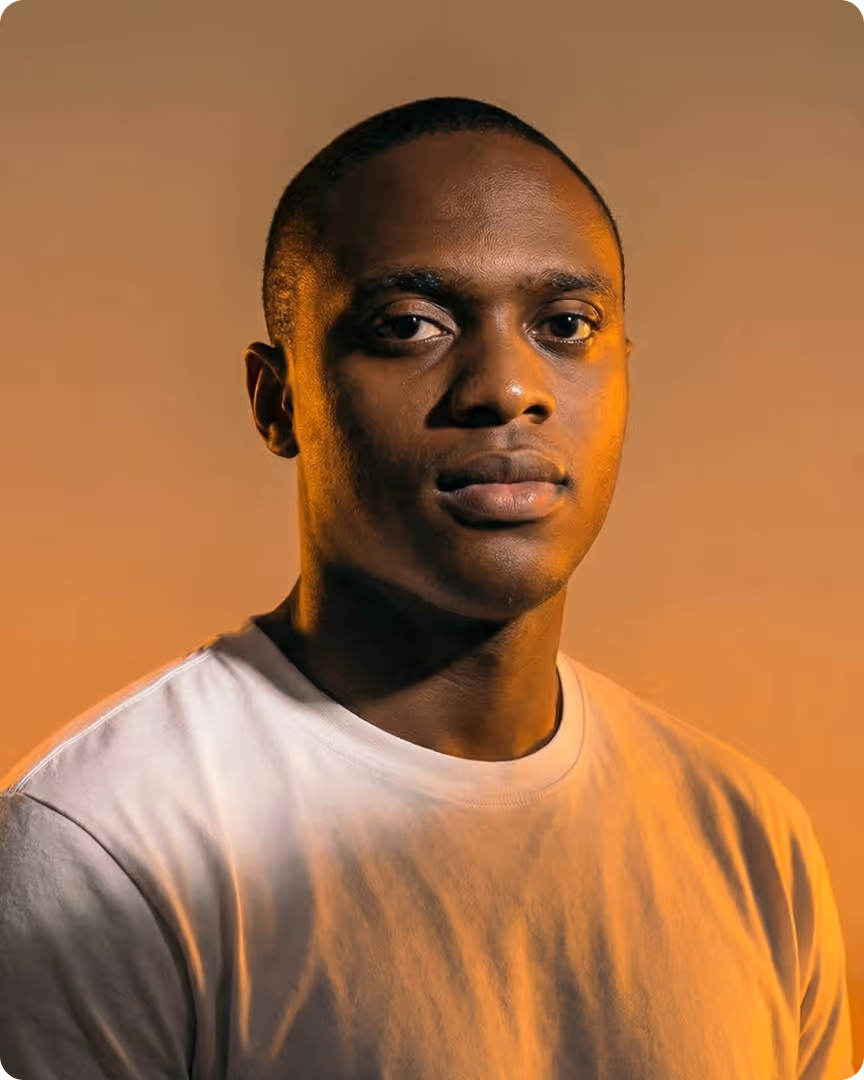 Elijah, Graphics expert at Neue World