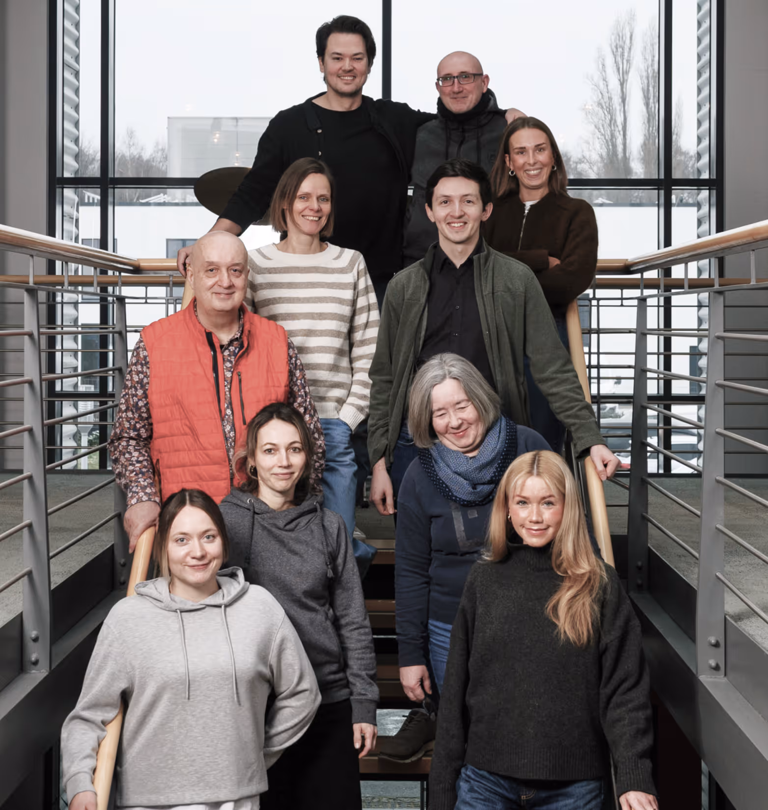 Team von CONNECT Architekten im gemeinsamen Austausch und interdisziplinärer Zusammenarbeit