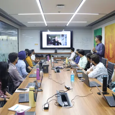 Transforming In-Store Experiences with a Cross-Platform Digital Signage App