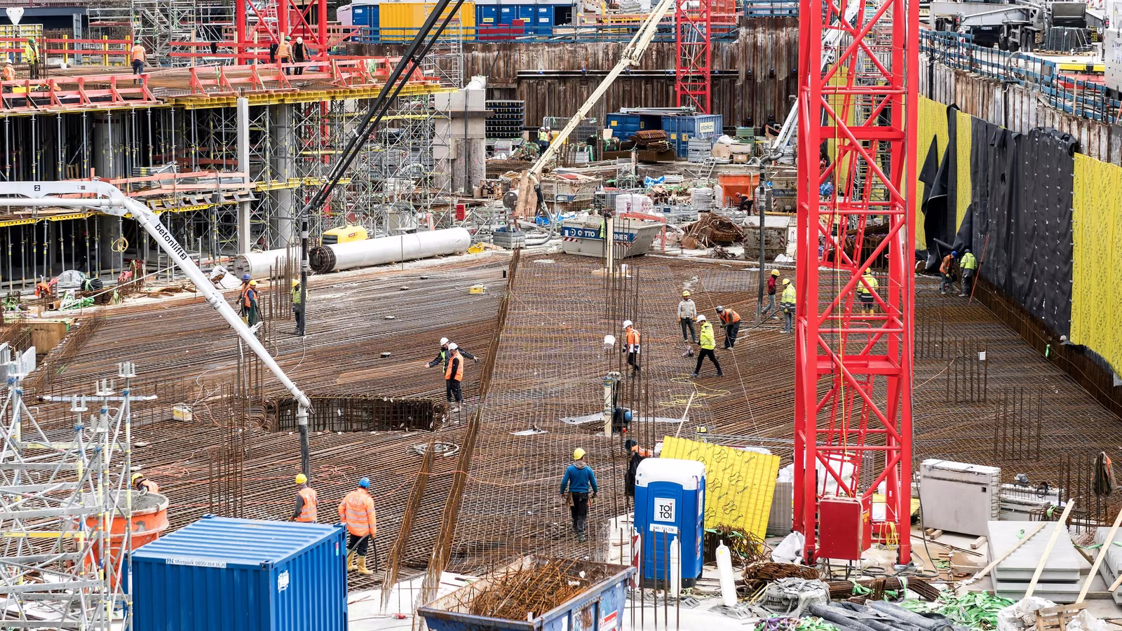 Construction site with limited workers illustrating the Australian labour shortage