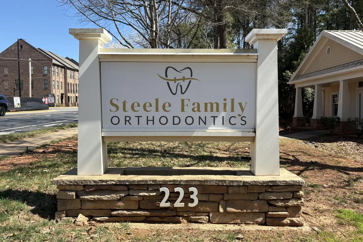 Steele Family Orthodontics exterior sign