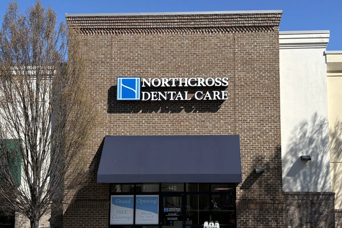 Exterior of Northcross Dental Care