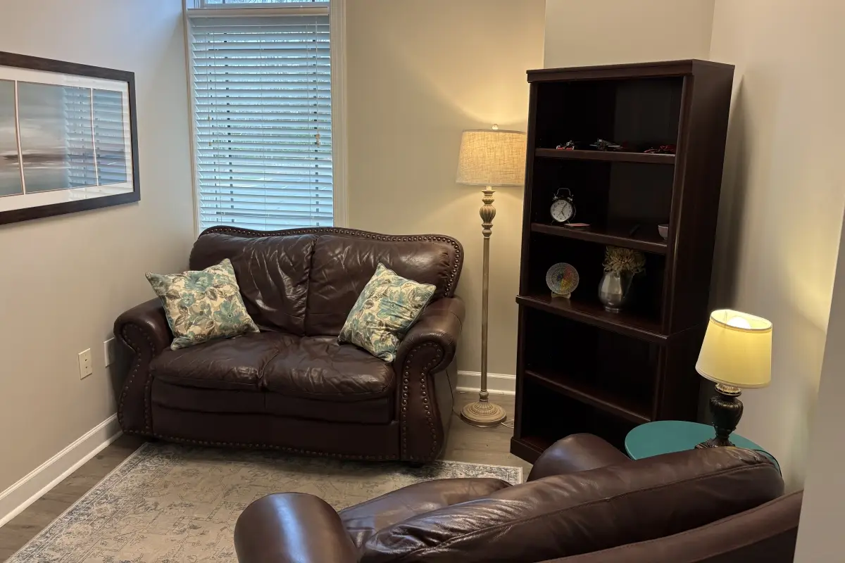 Lakeshore Counseling & Coaching therapist’s office