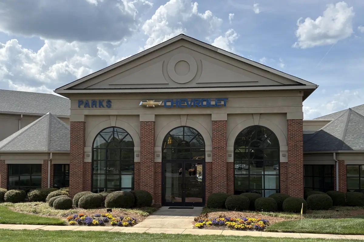 Exterior to Parks Chevrolet Huntersville