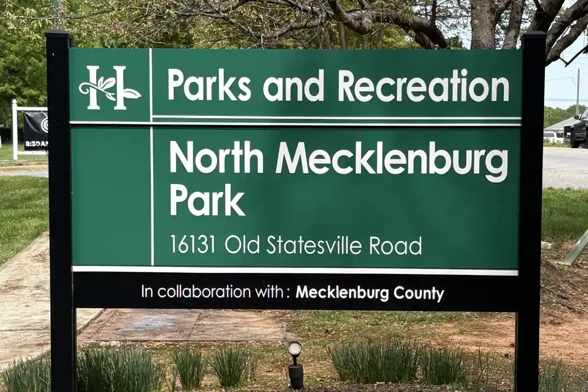 North Mecklenburg Park sign
