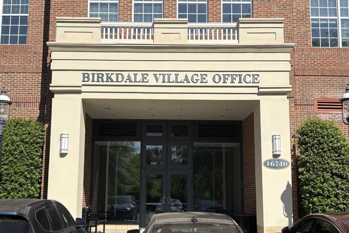 Office building entrance at Birkdale Village Office where Bright Law is located 