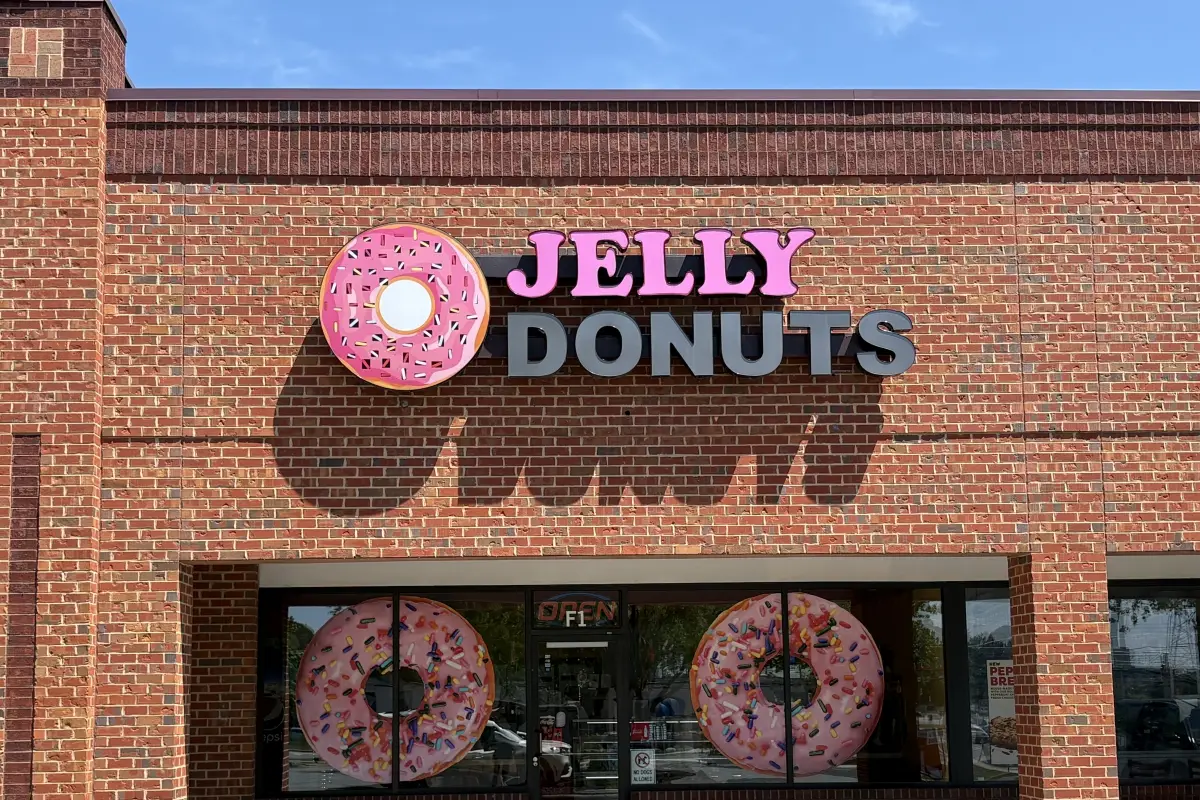 Exterior entrance to Jelly Donuts