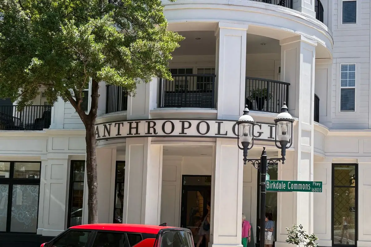 Exterior entrance and sign for Anthropologie