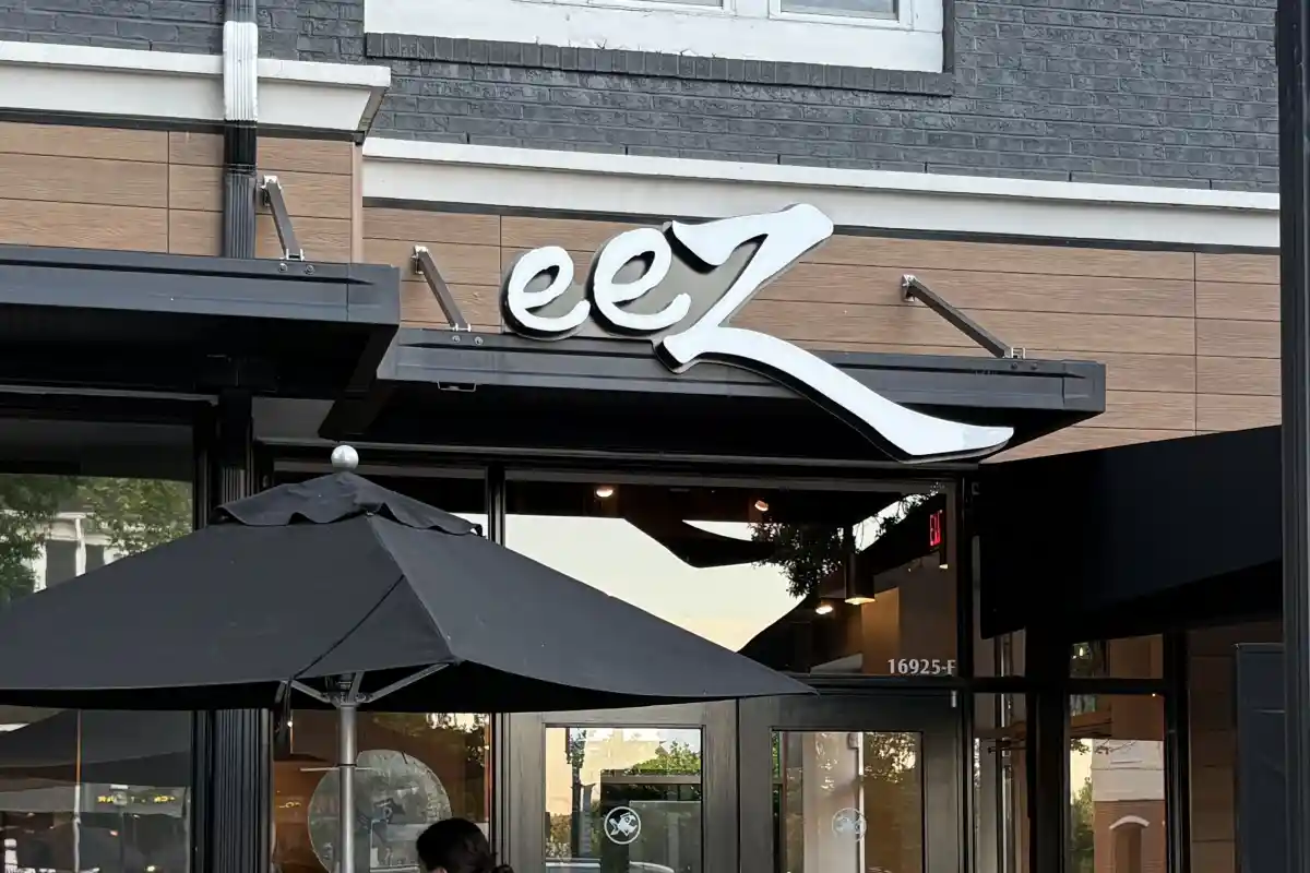 Sign for eeZ