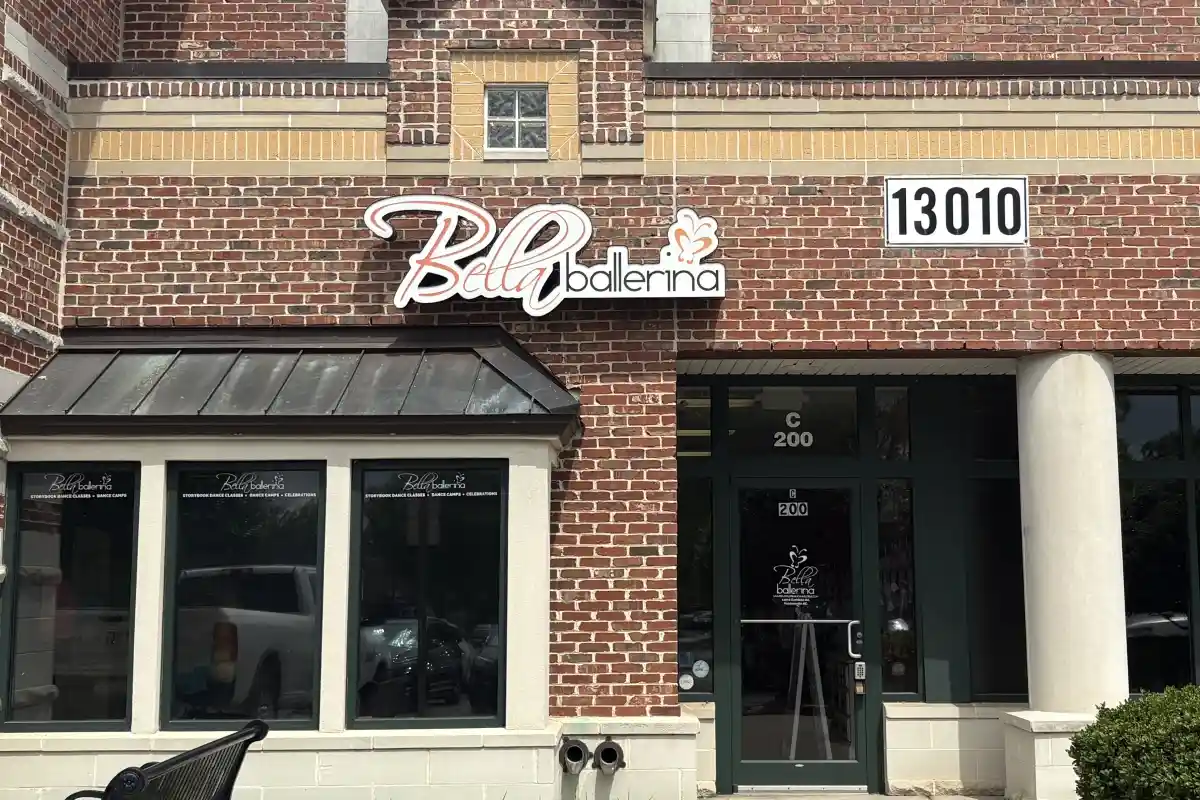 Entrance to Bella Ballerina with signage