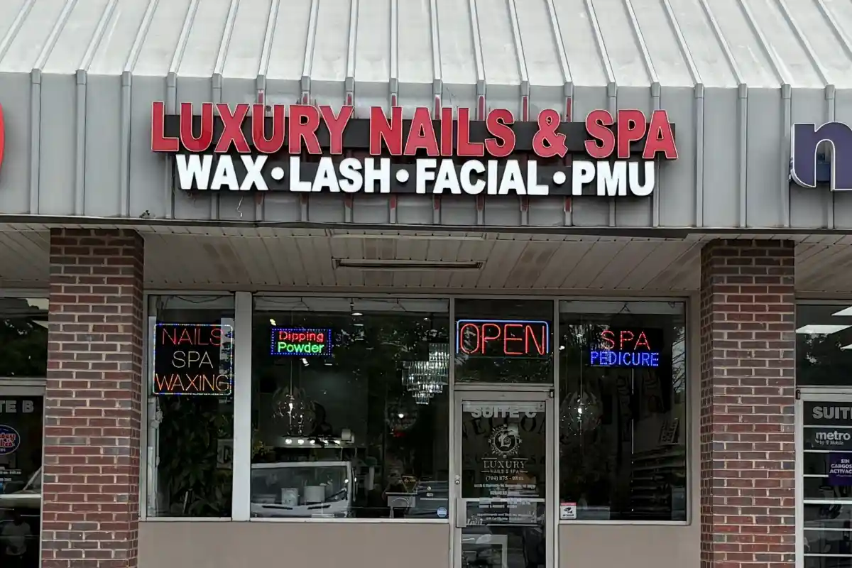 Luxury Nails & Spa entrance and sign