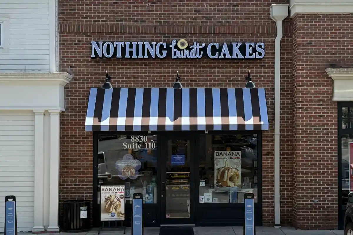 Storefront entrance to Nothing Bundt Cakes