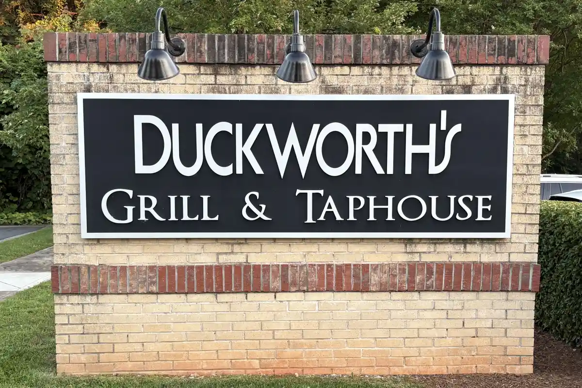 Sign for Duckworth's Grill & Taphouse