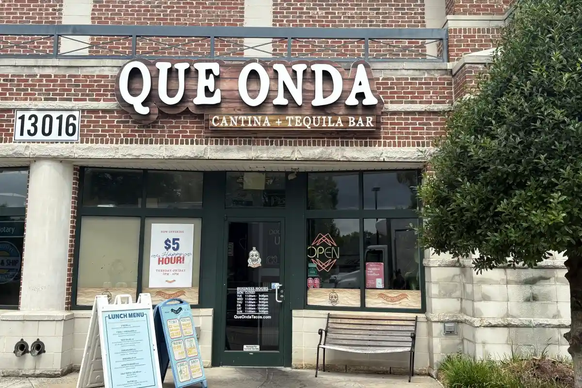 Entrance to Que Onda Cantina