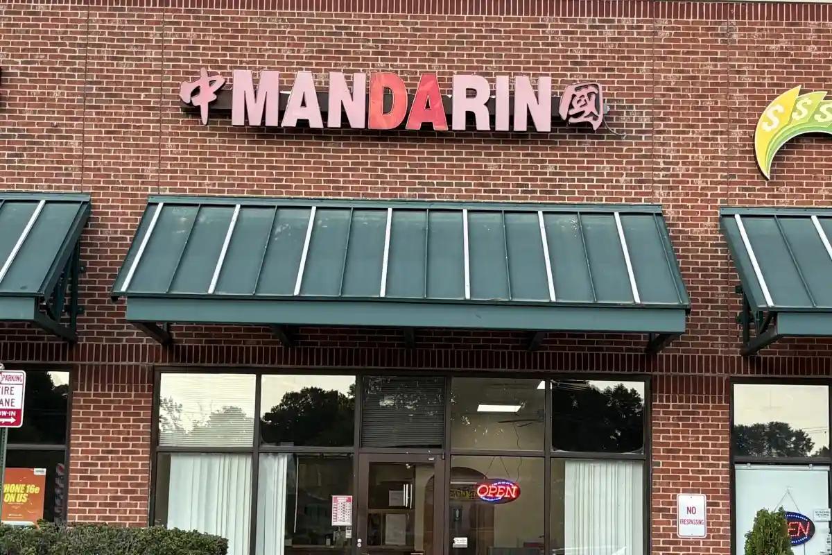 Storefront exterior of Mandarin Chinese Restaurant