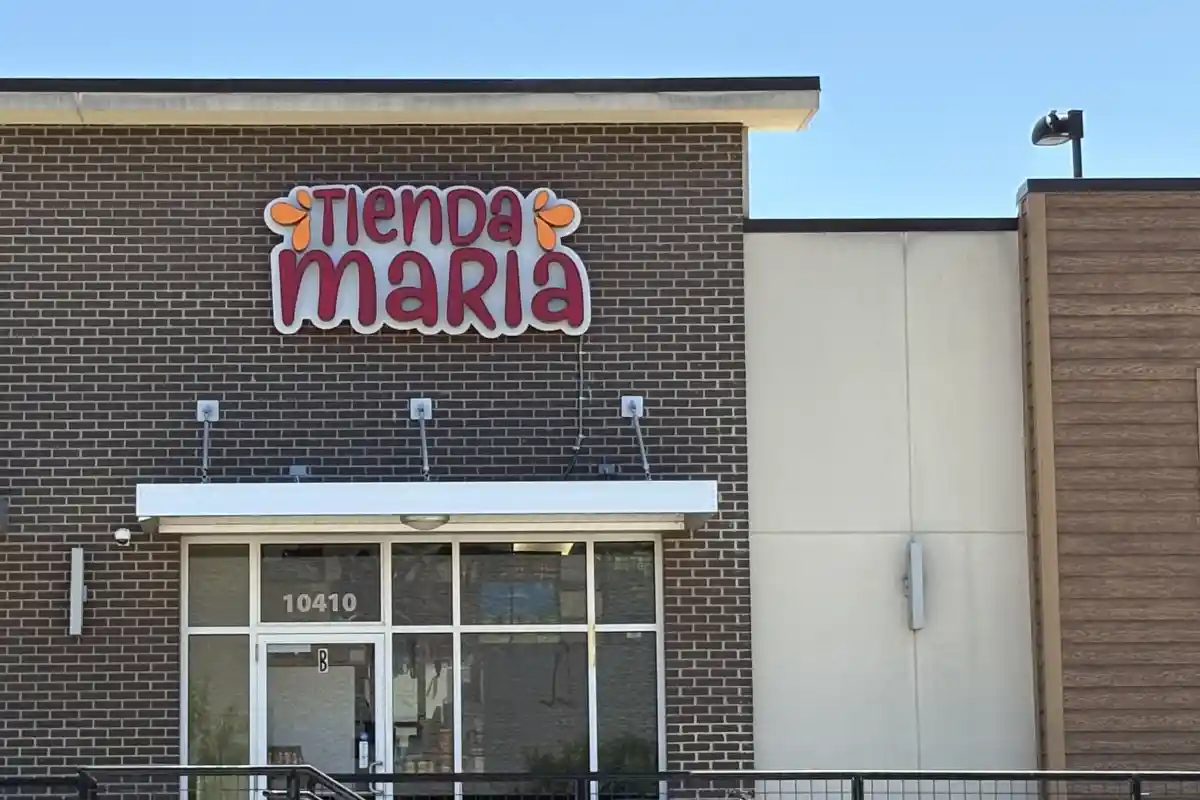 Exterior of Tienda Maria