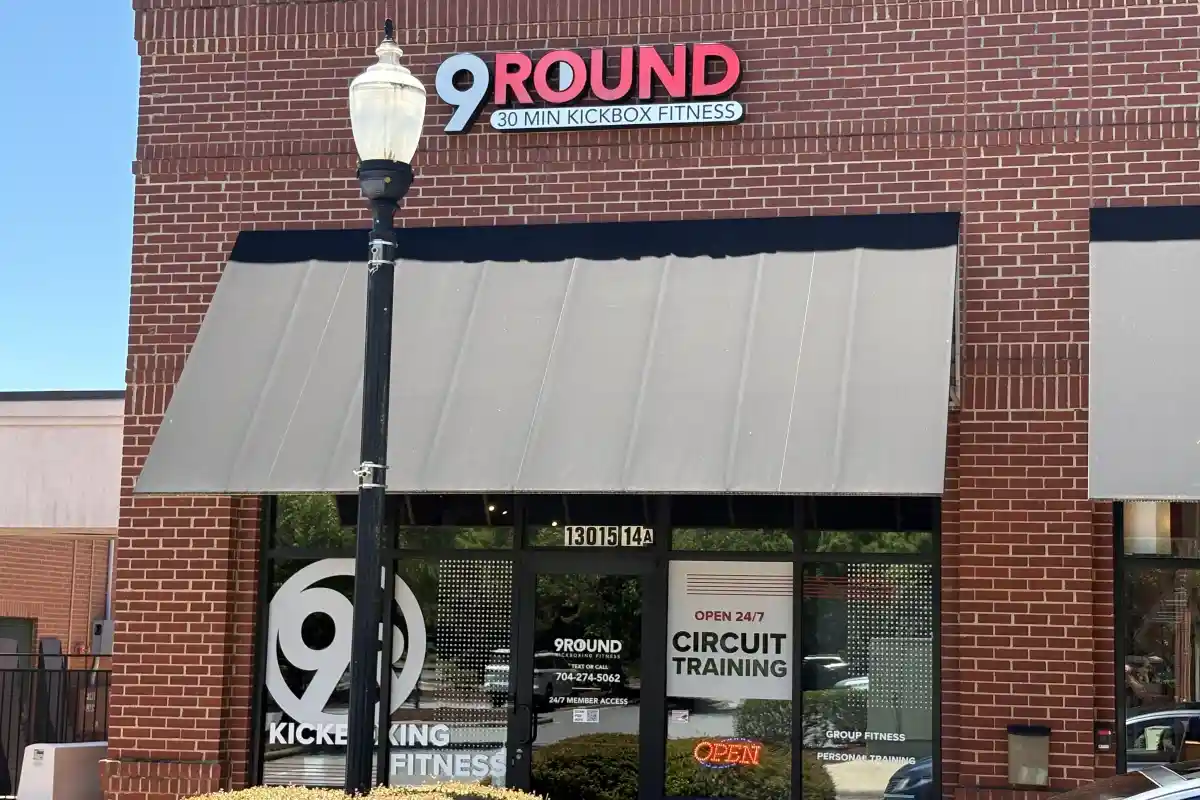 Building exterior for 9Round in Rosedale
