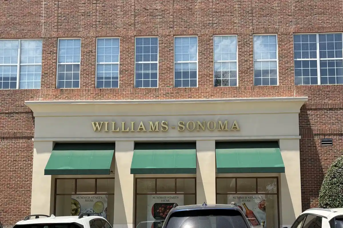 Exterior of Williams-Sonoma