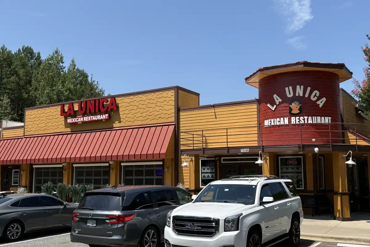 Building exterior of La Unica