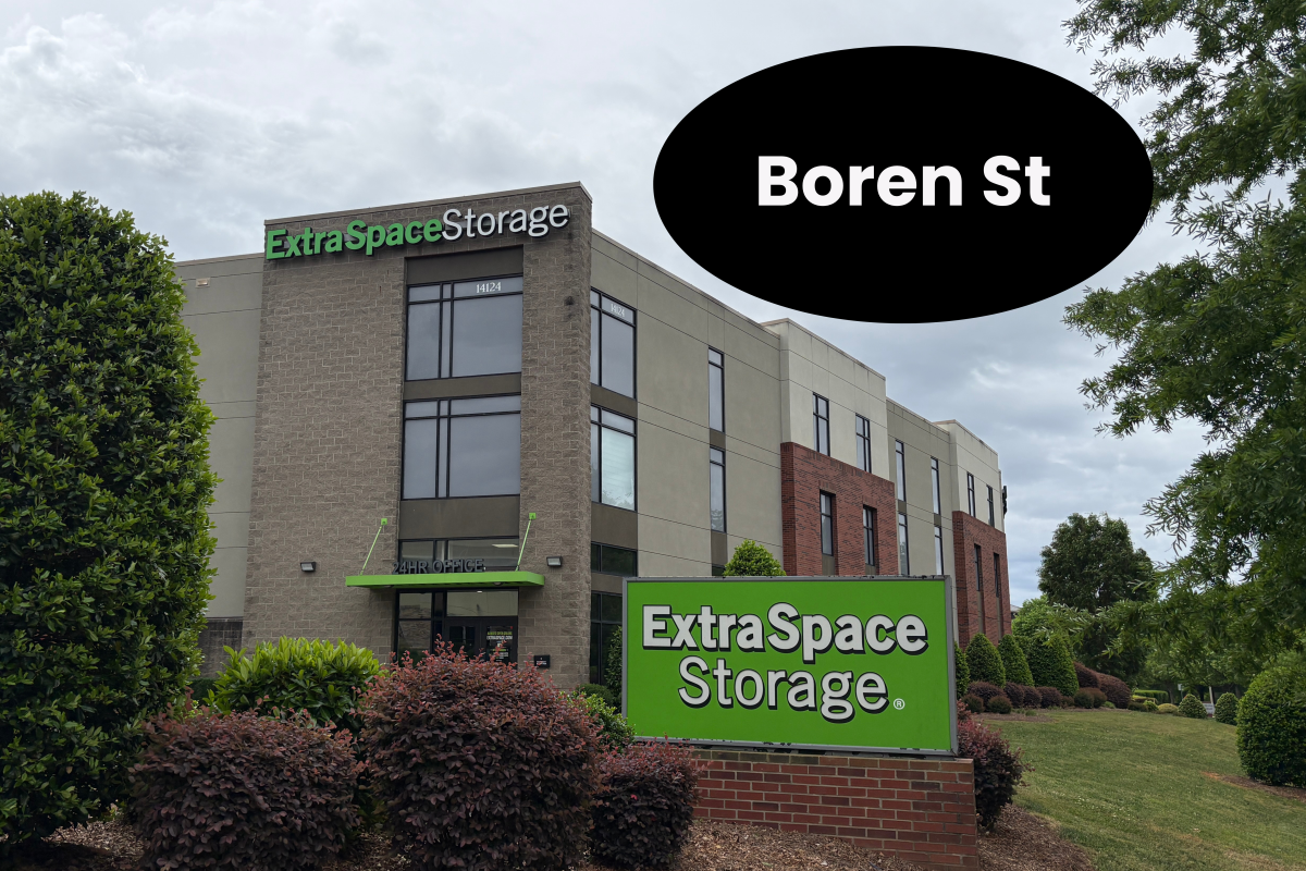 Building exterior of Extra Space Storage on Boren Street