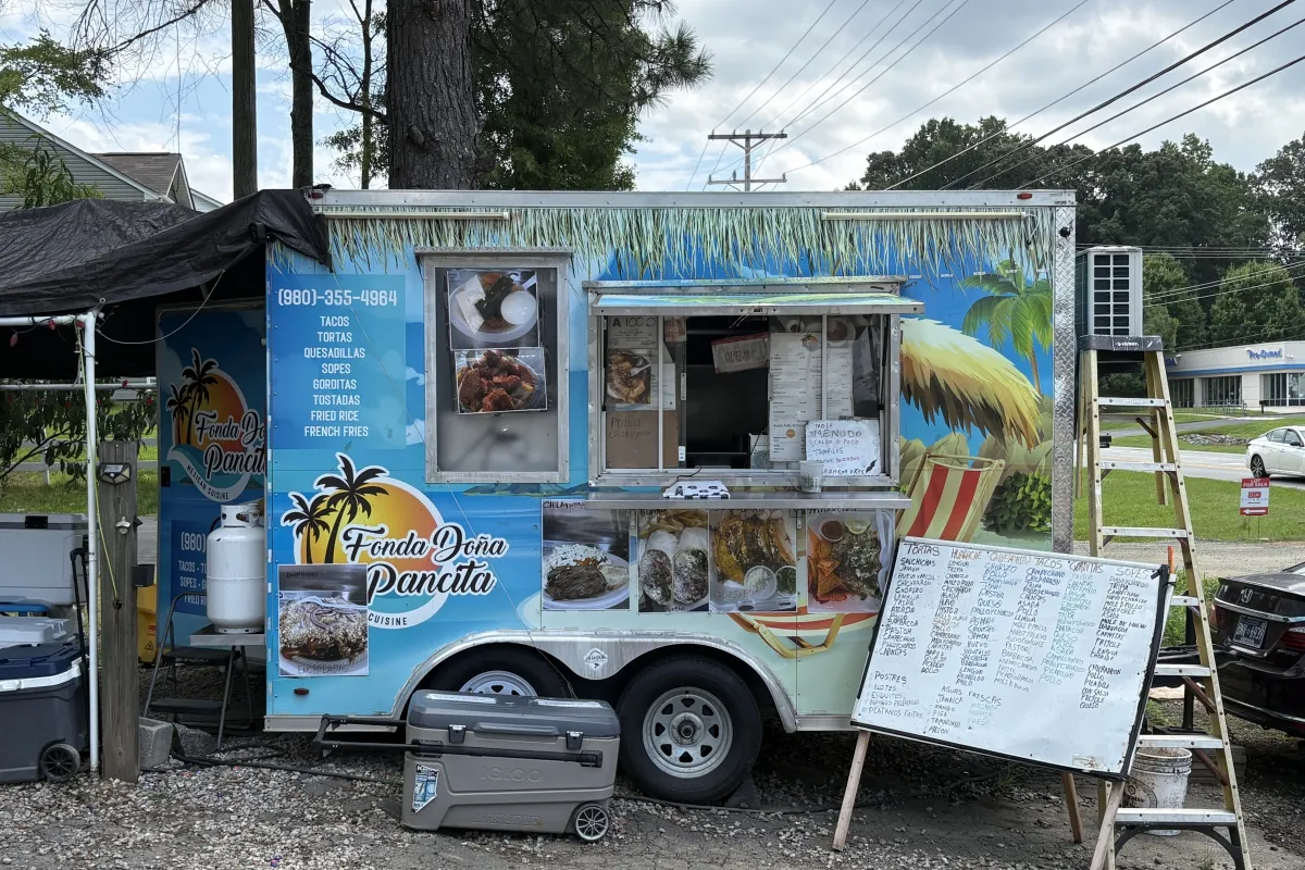 Food truck for Fonda Doña Pancita