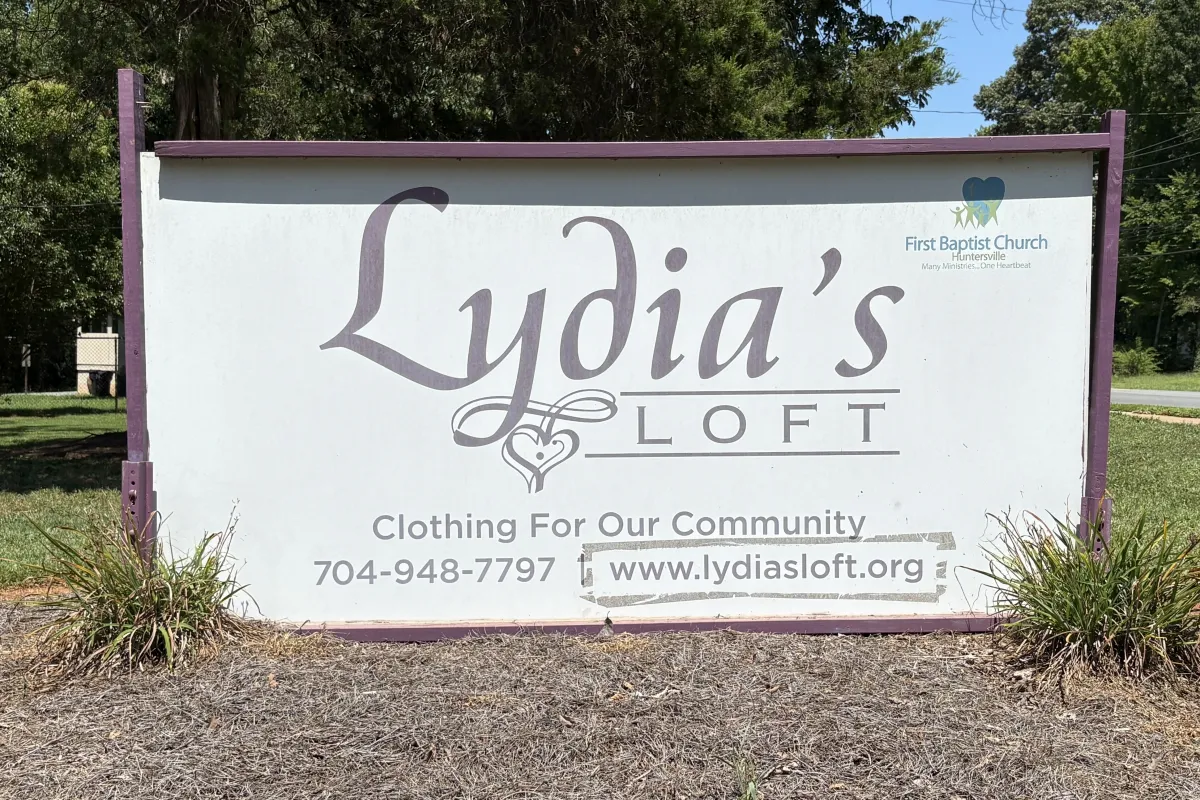 Sign for Lydia's Loft